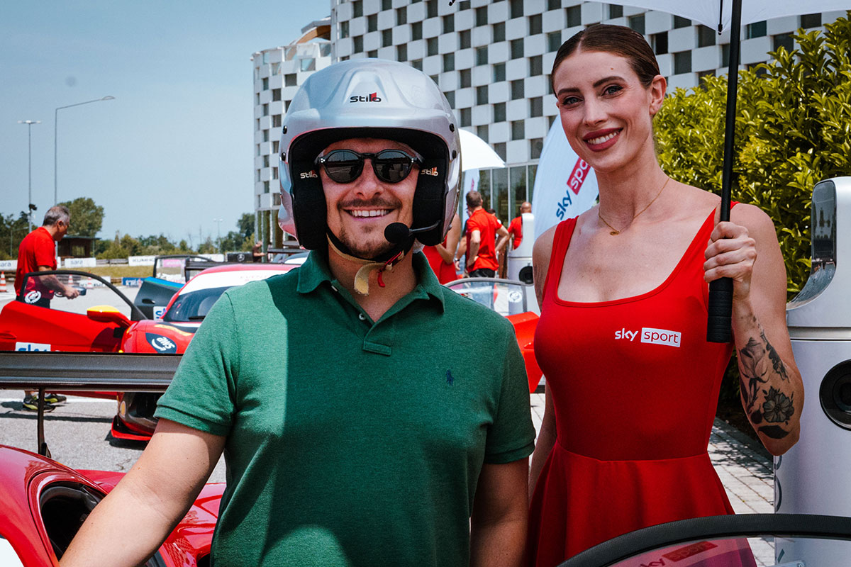 Foto 2 Eventi Corporate Racing Experience